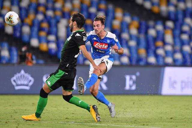 西甲-拉菲尼亚破门莱万建功 巴萨2-2塞尔塔